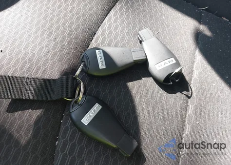 2020 Ram 1500 Classic Warlock 4X4 5'7 Box z USA, uszkodzony, nr VIN 1C6RR7LT8LS152622